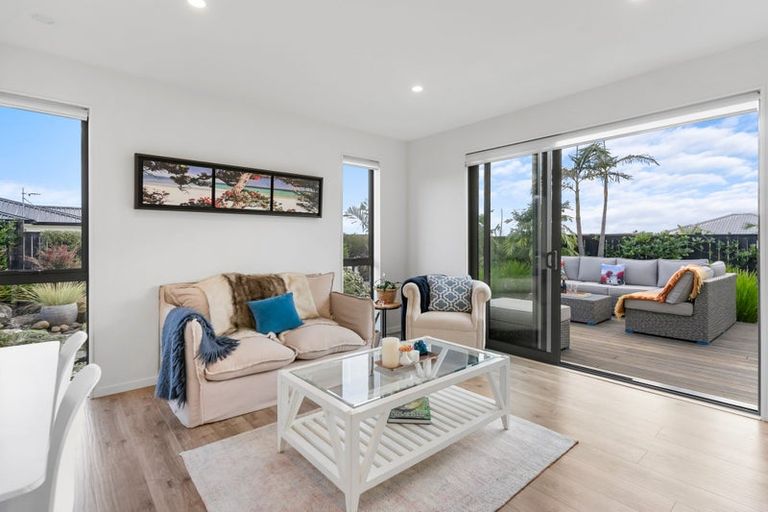 Photo of property in 57 Eighth View Avenue, Beachlands, Auckland, 2018