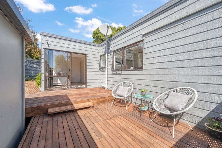 Photo of property in 2/39 Gills Road, Bucklands Beach, Auckland, 2014