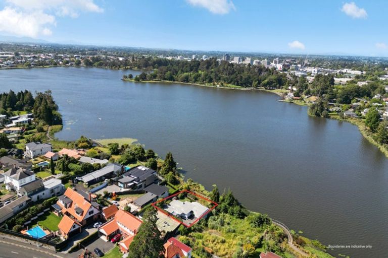 Photo of property in 86 Lake Crescent, Hamilton Lake, Hamilton, 3204