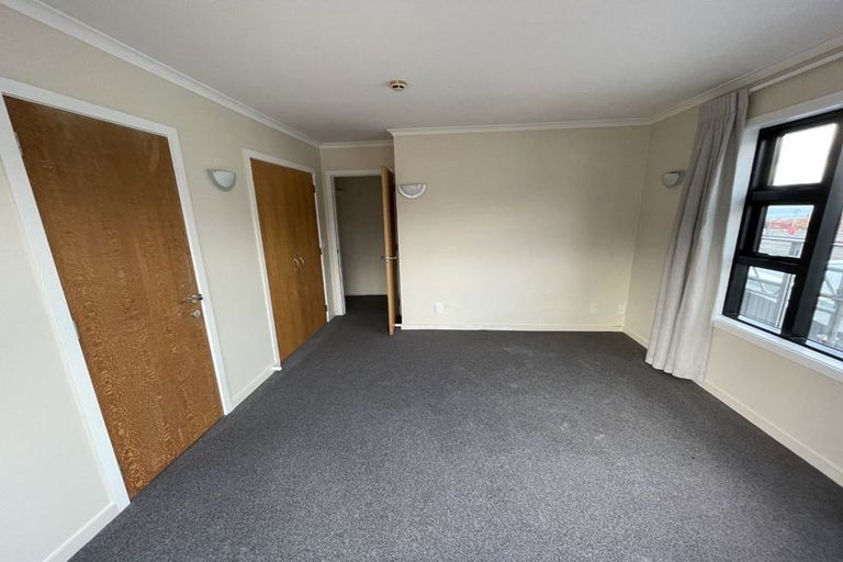 Photo of property in Endeavour Apartments, 6/125 Thorndon Quay, Pipitea, Wellington, 6011