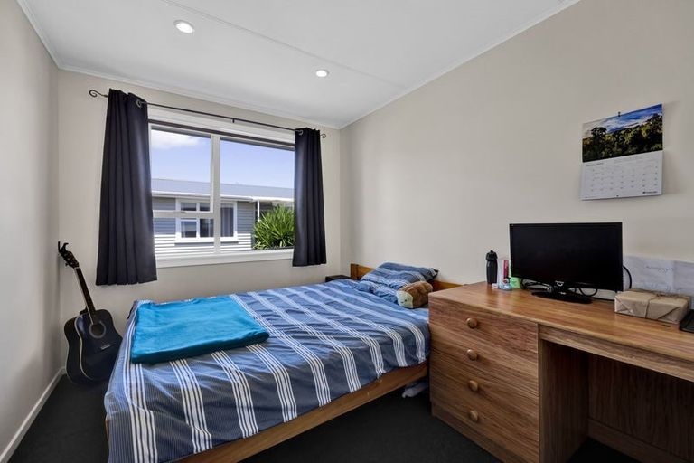 Photo of property in 18 Penrith Street, Westown, New Plymouth, 4310