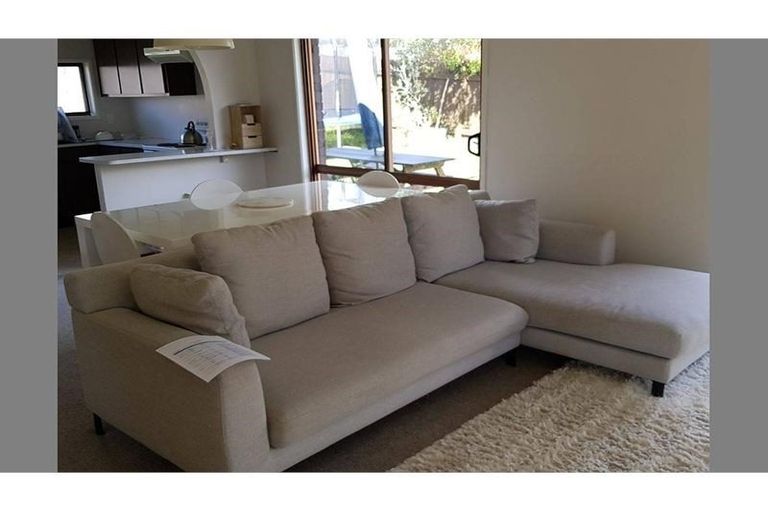 Photo of property in 1/54 Highland Park Drive, Highland Park, Auckland, 2010