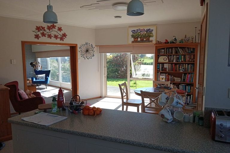 Photo of property in 79 Orawia Road, Tuatapere, 9620
