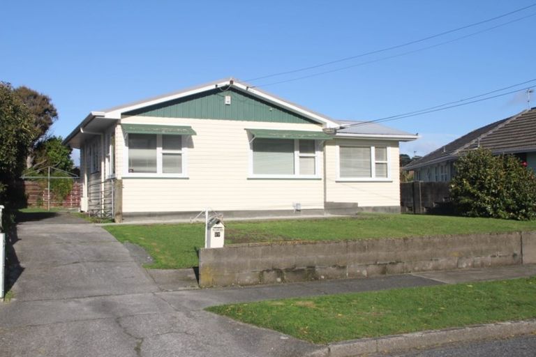 Photo of property in 27 Rosebank Avenue, Avalon, Lower Hutt, 5011