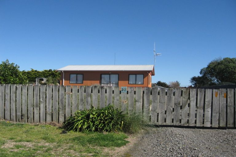 Photo of property in 32 Ruanui Street, Himatangi Beach, Foxton, 4891