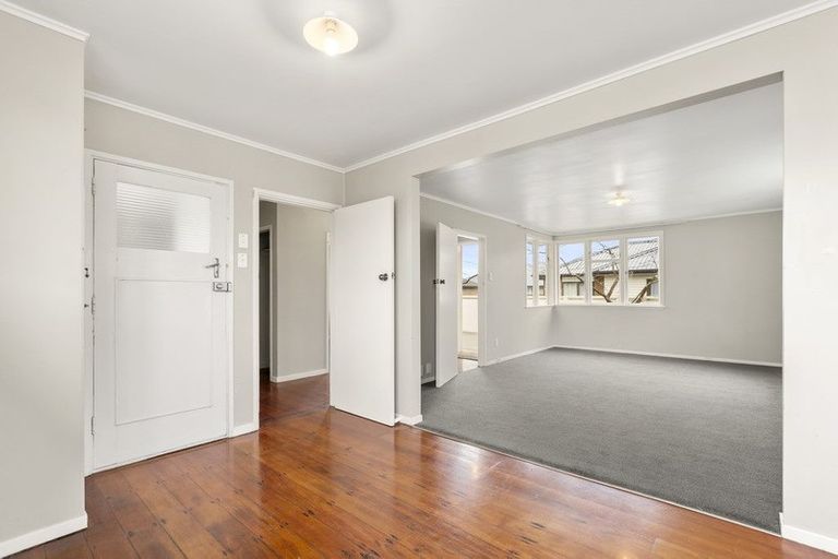 Photo of property in 124 Clarkin Road, Fairfield, Hamilton, 3214