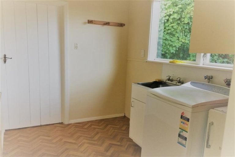 Photo of property in 6 Mahoe Street, Eastbourne, Lower Hutt, 5013