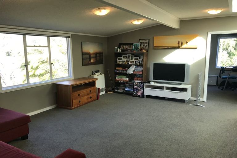 Photo of property in 11 Blue Mountains Road, Silverstream, Upper Hutt, 5019