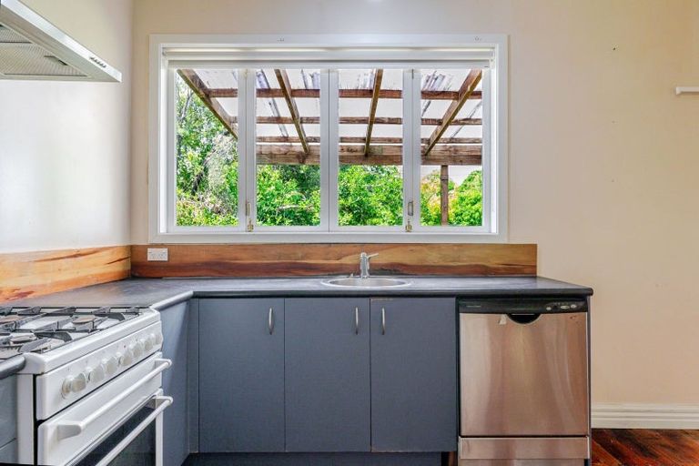 Photo of property in 5 Hereford Street, West End, Palmerston North, 4410