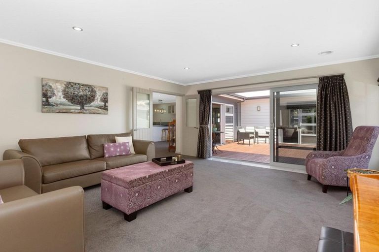 Photo of property in 26 Flotilla Place, Whitby, Porirua, 5024