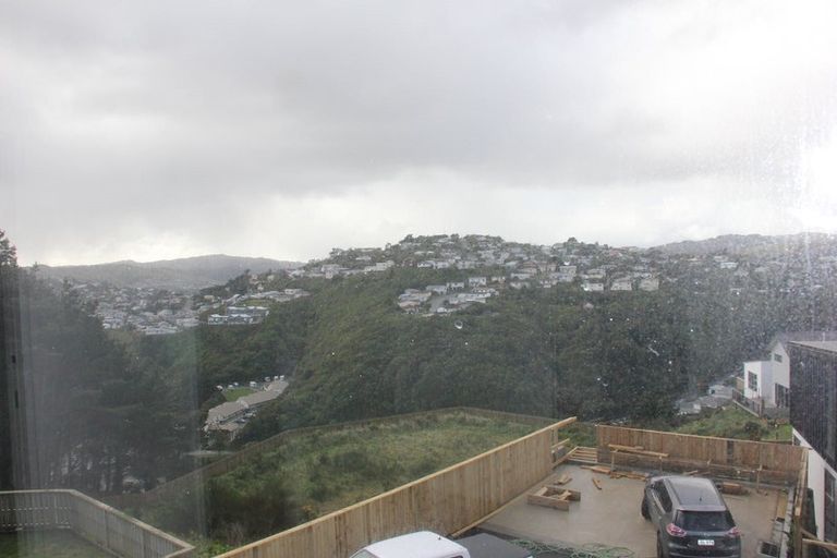 Photo of property in 15/62 Spenmoor Street, Newlands, Wellington, 6037