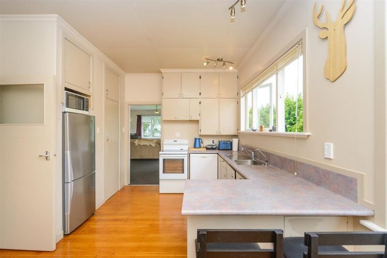 Photo of property in 15 Maunder Street, Marton, 4710