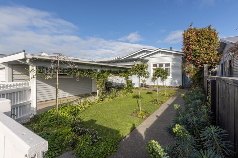 Photo of property in 80 Vigor Brown Street, Napier South, Napier, 4110
