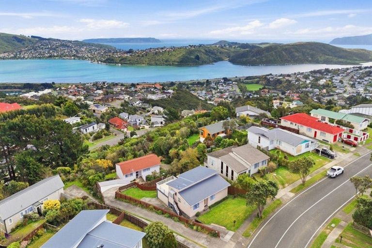 Photo of property in 146 Conclusion Street, Ascot Park, Porirua, 5024