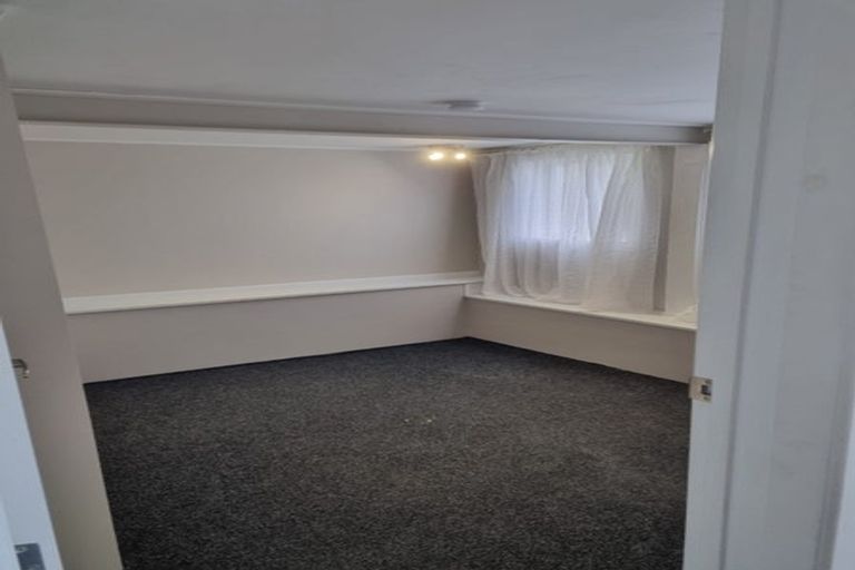 Photo of property in 7 Crystal Avenue, Glendene, Auckland, 0602