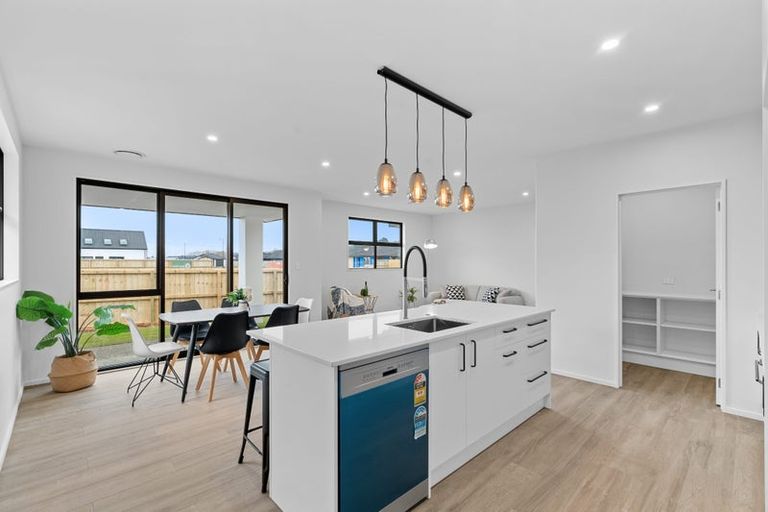 Photo of property in 14 Miles Street, Halswell, Christchurch, 8025