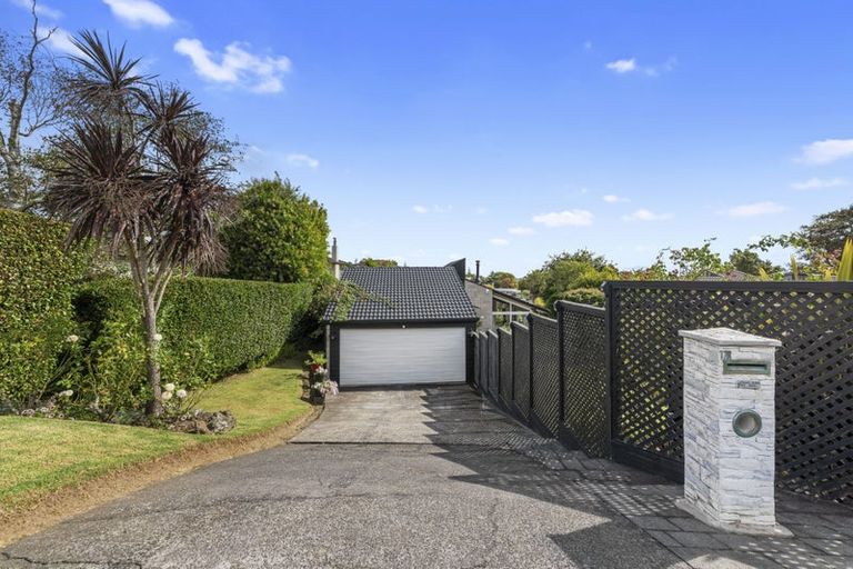 Photo of property in 178 Bleakhouse Road, Mellons Bay, Auckland, 2014