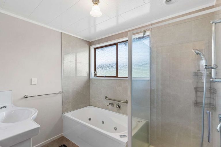 Photo of property in 53 Hinau Street, Castlecliff, Whanganui, 4501