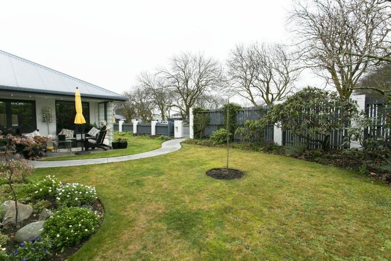Photo of property in 21 Mona Square, Ashburton, 7700