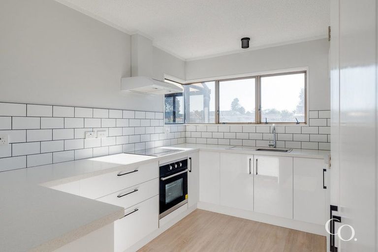 Photo of property in 1/104 Gloucester Road, Mount Maunganui, 3116