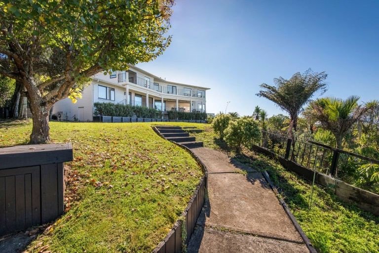 Photo of property in 31a Stanley Point Road, Stanley Point, Auckland, 0624