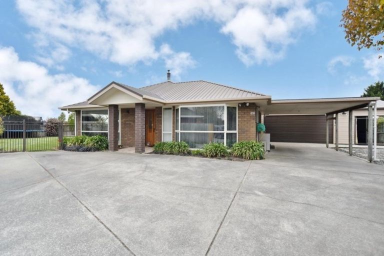 Photo of property in 60 Fairweather Crescent, Kaiapoi, 7630