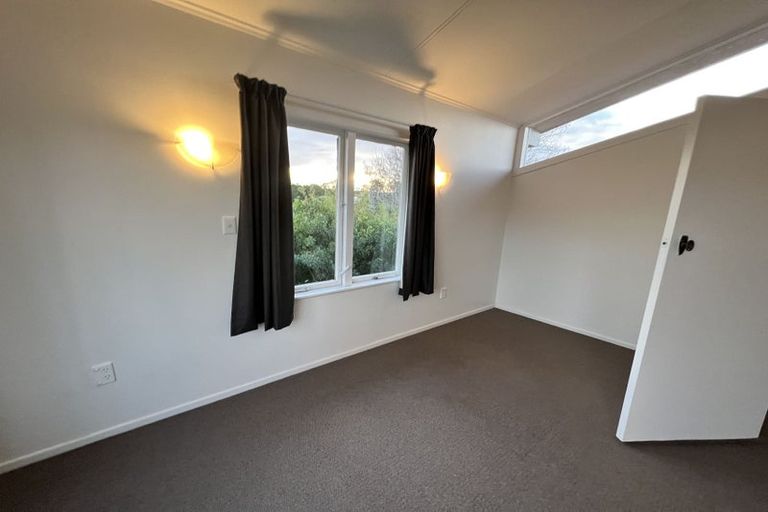 Photo of property in 16 Richards Avenue, Forrest Hill, Auckland, 0620