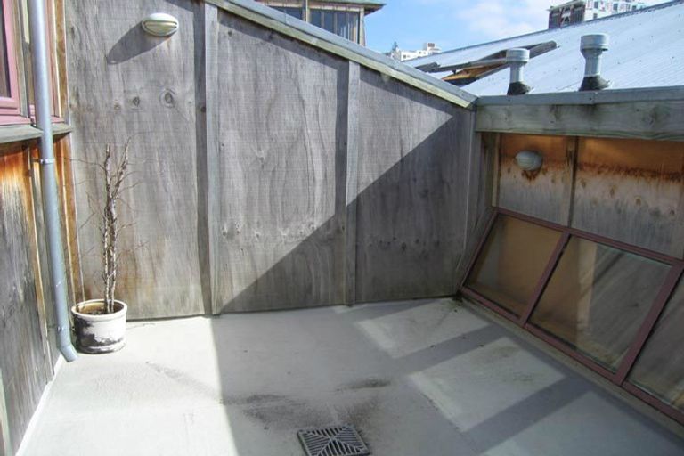 Photo of property in 227/6 Left Bank, Te Aro, Wellington, 6011