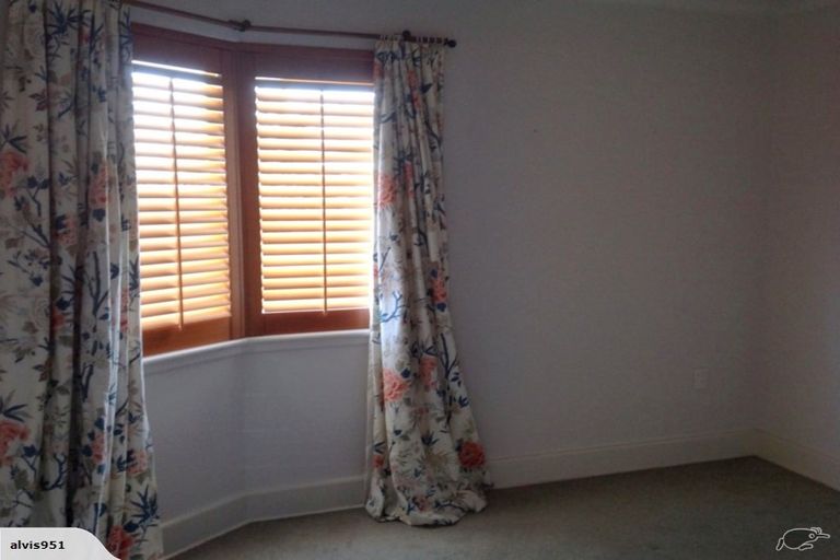 Photo of property in 1-12/48 The Bay Hill, Timaru, 7910