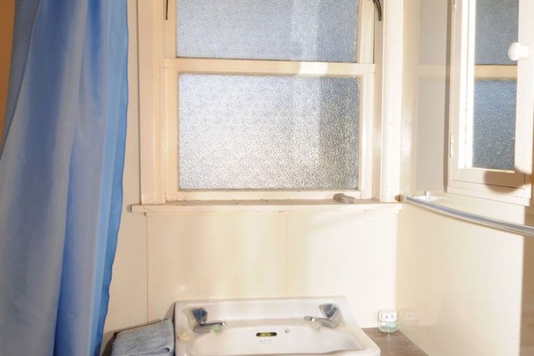 Photo of property in 6 Robinson Street, Kurow, 9435