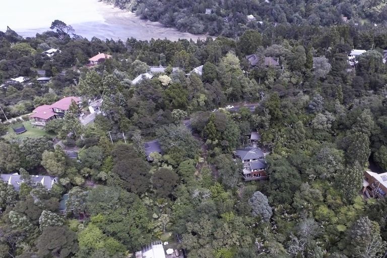 Photo of property in 40 Tanekaha Road, Titirangi, Auckland, 0604