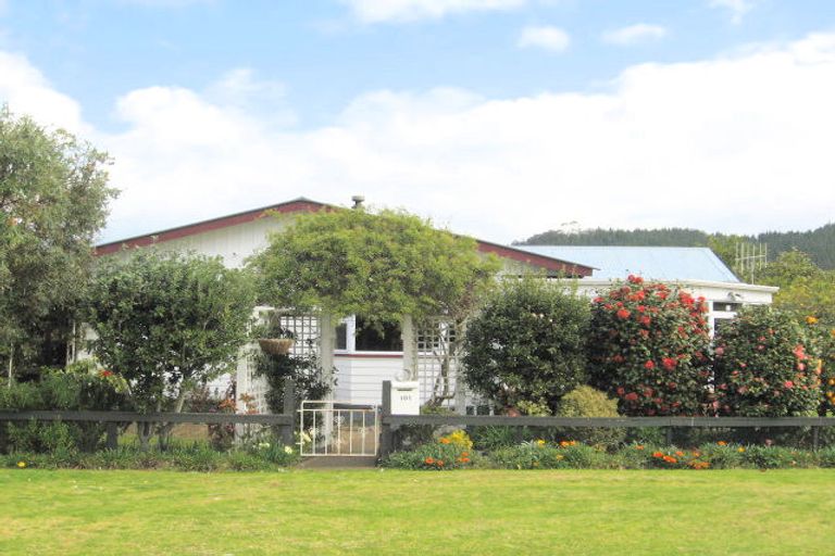 Photo of property in 101a Exeter Road, Whangamata, 3620