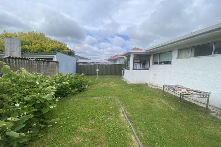 Photo of property in 29 Vincent Street, Waterloo, Lower Hutt, 5011