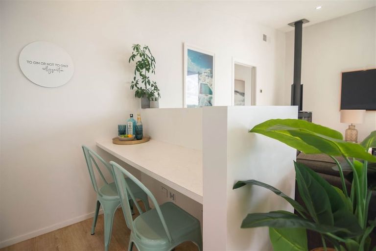 Photo of property in 21 Ocean Beach Street, Foxton Beach, Foxton, 4815