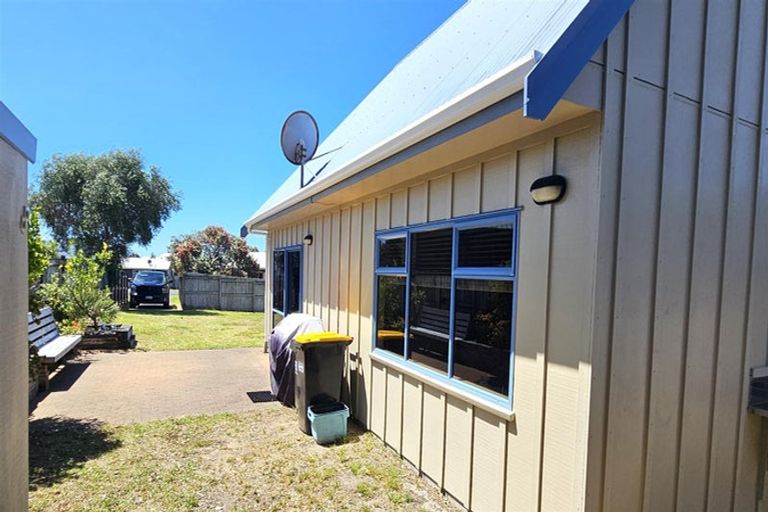 Photo of property in 135 Kowhai Avenue, Matarangi, Whitianga, 3592