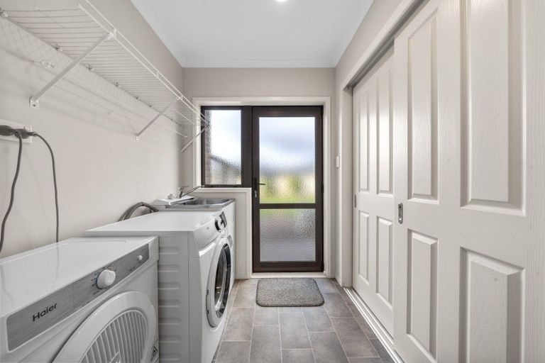 Photo of property in 110 Butcher Road, Pukekohe, 2120