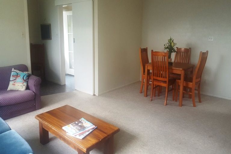 Photo of property in 3/2 Saltburn Road, Milford, Auckland, 0620