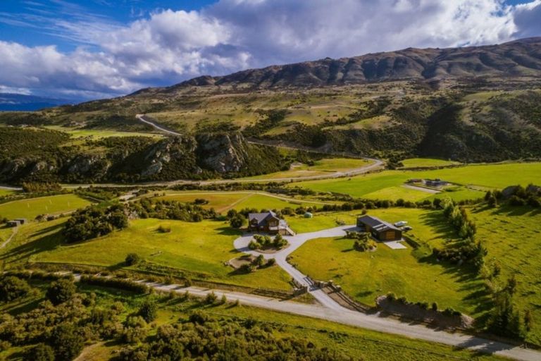 Photo of property in 86 Riverview Road, Queensberry, Cromwell, 9383