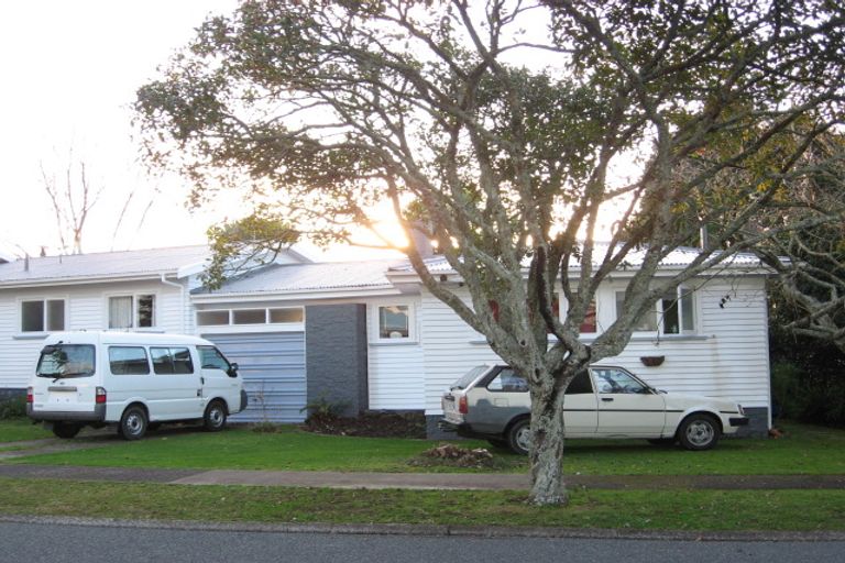 Photo of property in 1 Willow Road, Hillcrest, Hamilton, 3216