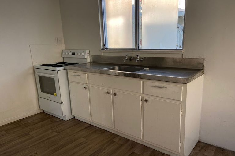 Photo of property in 7/30 Treadwell Street, Naenae, Lower Hutt, 5011