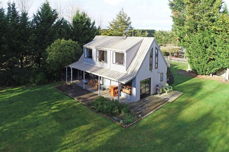 Photo of property in 1423 North Eyre Road, West Eyreton, Rangiora, 7475
