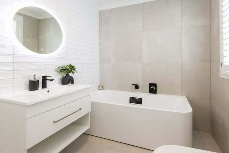 Photo of property in 44d Pine Avenue, Upper Hutt Central, Upper Hutt, 5018