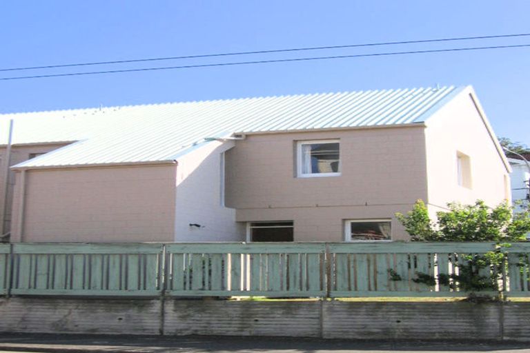 Photo of property in 302 Mansfield Street, Newtown, Wellington, 6021