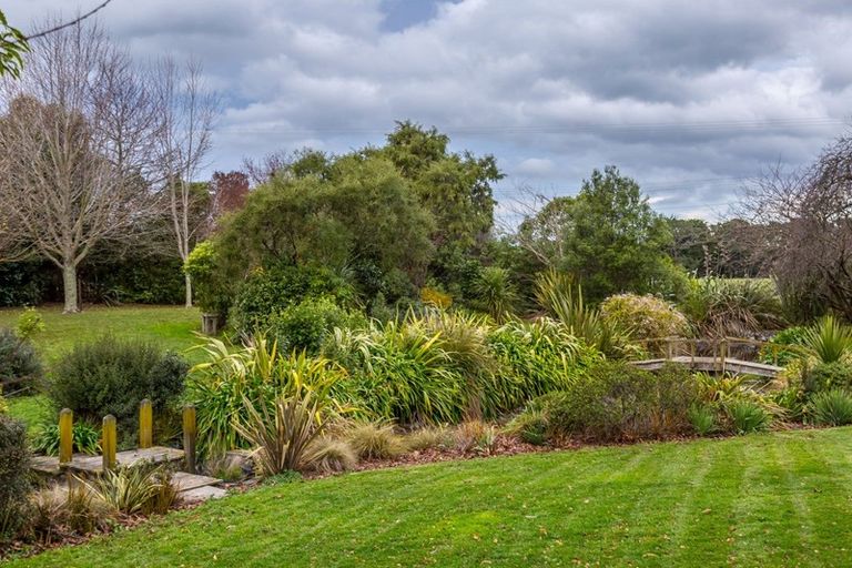 Photo of property in 841 Cowper Road, Dannevirke, 4976