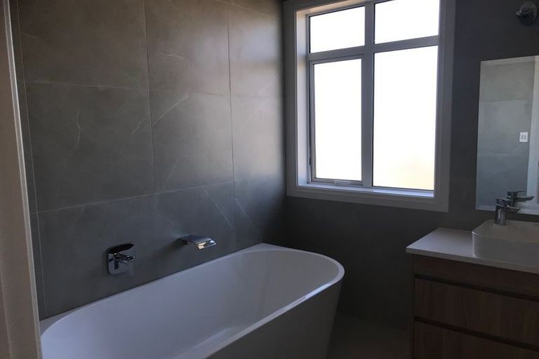 Photo of property in 111 Liberty Crescent, Beachlands, Auckland, 2018