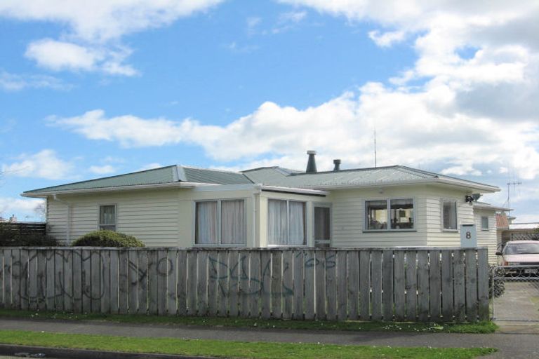 Photo of property in 8 Solway Street, Levin, 5510