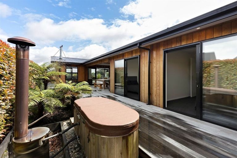 Photo of property in 99 Cashmere Bay Road, Moana, 7875