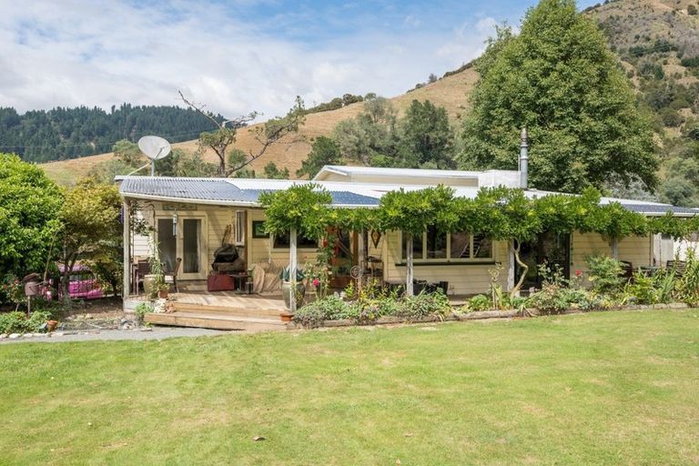 Photo of property in 1840 Dovedale Road, Woodstock, Wakefield, 7096