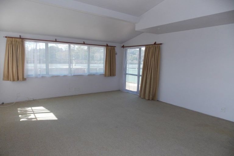 Photo of property in 1 Saint Georges Gate, Whanganui, 4500