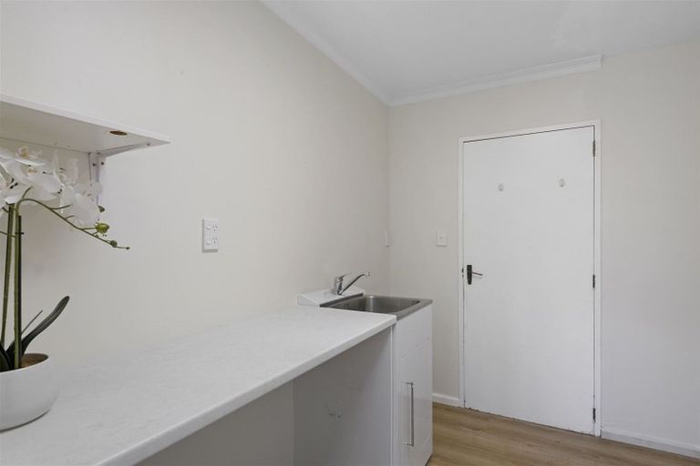 Photo of property in 28 Young Street, Somerfield, Christchurch, 8024